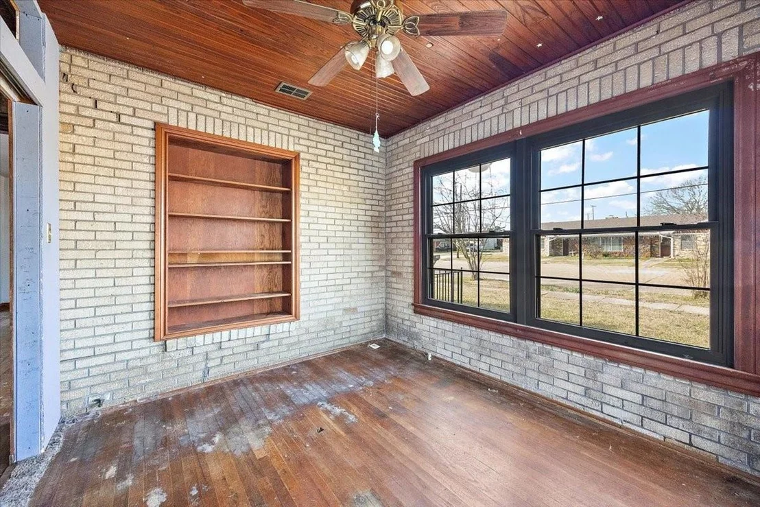 Photo of 370 Austin Street
