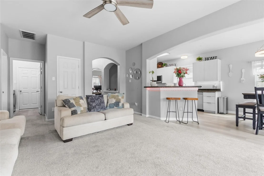 Photo of 2055 Midlane Drive