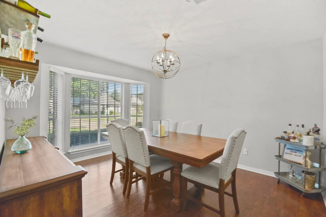 Photo of 1319 Crossfield Drive