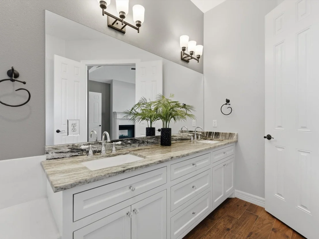 Photo of 5218 Park View Drive
