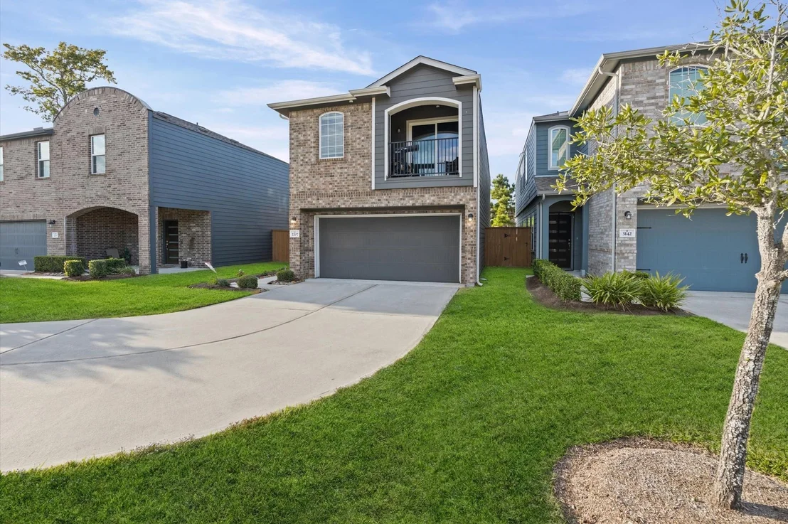 Photo of 2207 Harmony Point Lane