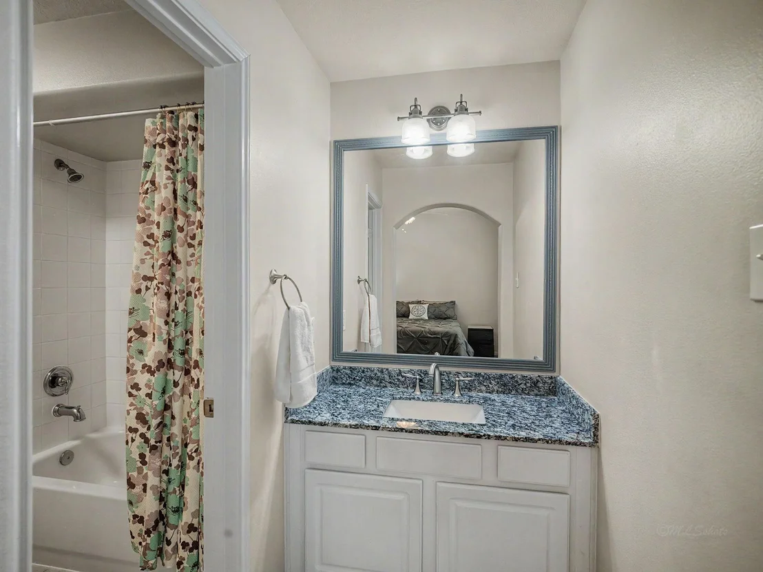 Photo of 2210 Fox Path