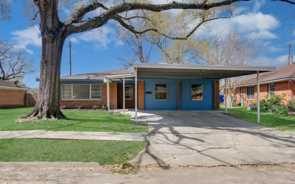 Photo of 2104 Dorothy Street