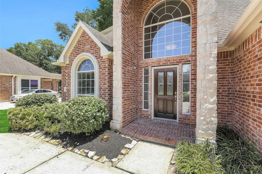 Photo of 14906 Windsor Manor