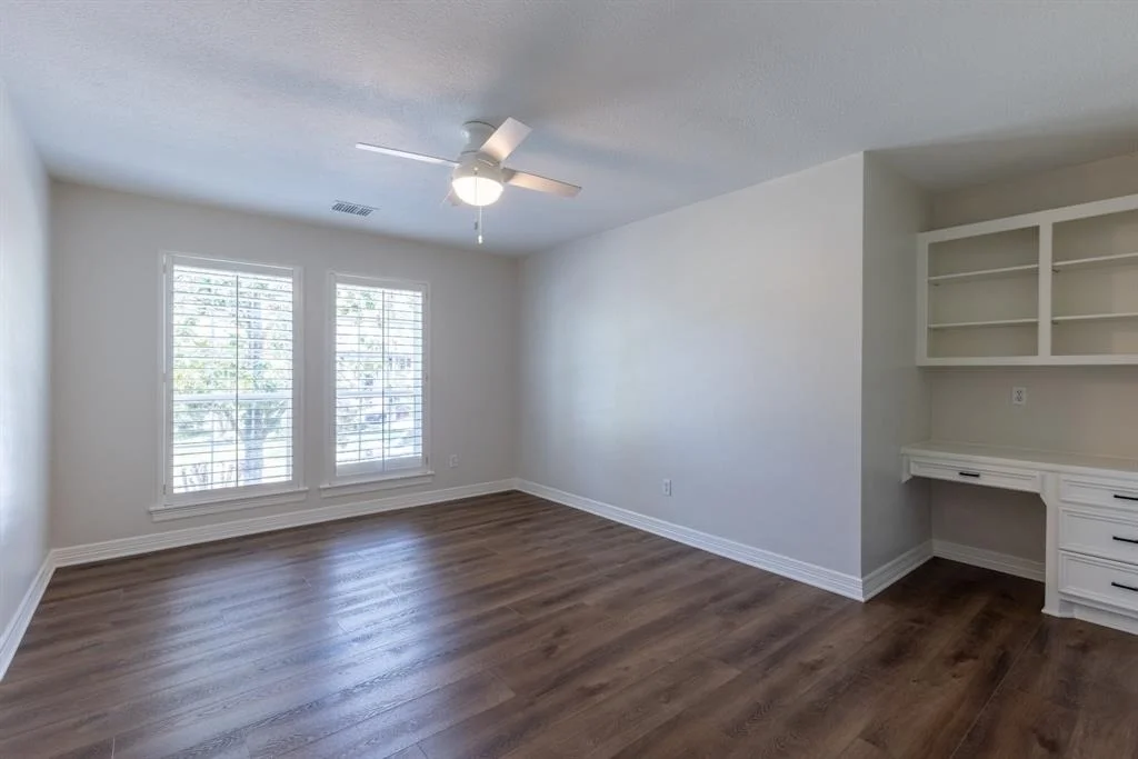 Photo of 38 E Shadowpoint Circle