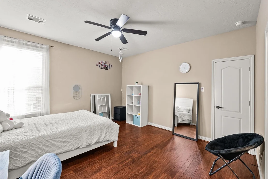 Photo of 21406 Harbor Water Drive