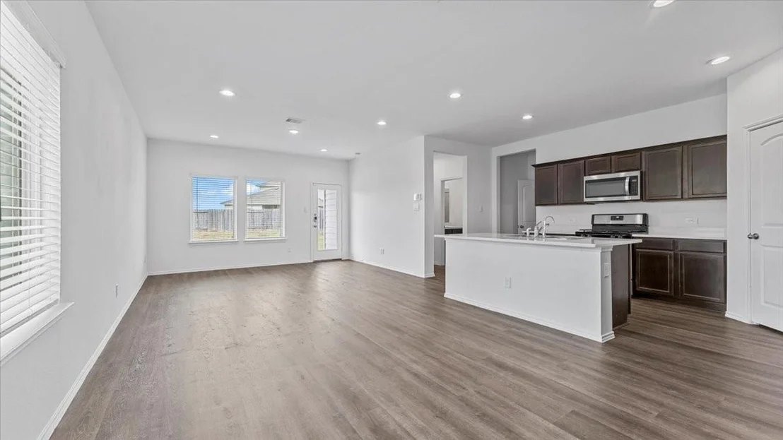 Photo of 2403 Heeney Park Lane