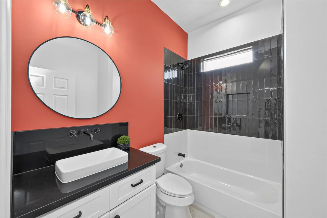 Photo of 1118 Peter Pine Street