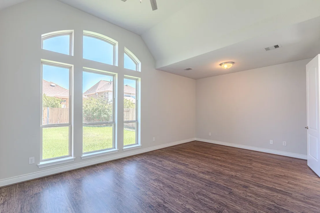 Photo of 27918 Madison Bend Drive