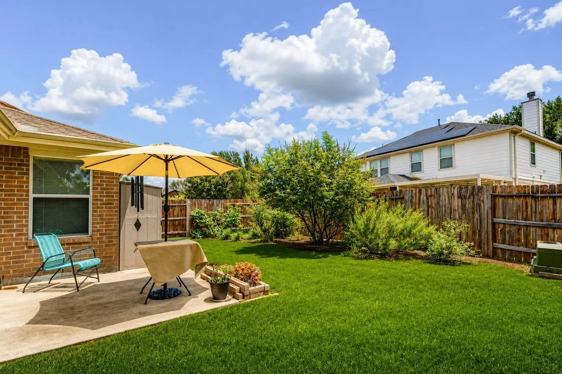 Photo of 15214 Thistle Rock Lane