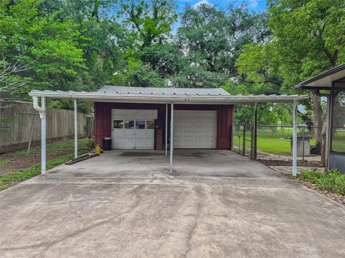 Photo of 102 Post Oak