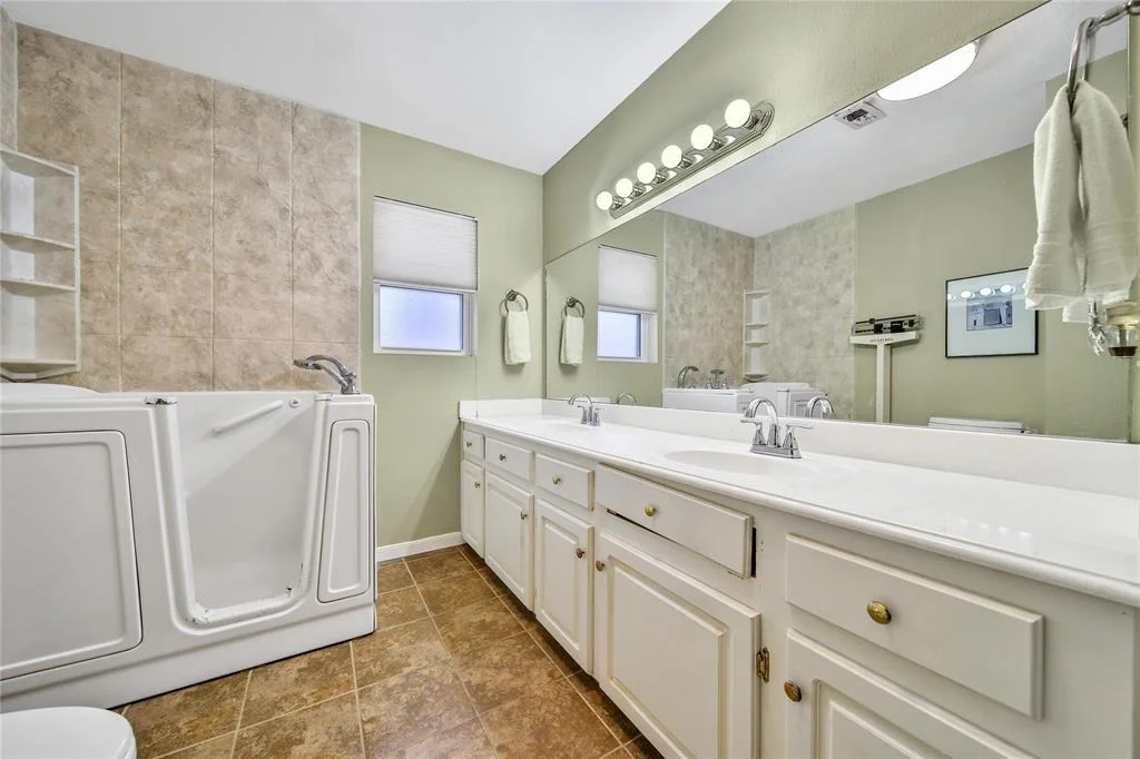 Photo of 1115 Thornton Road