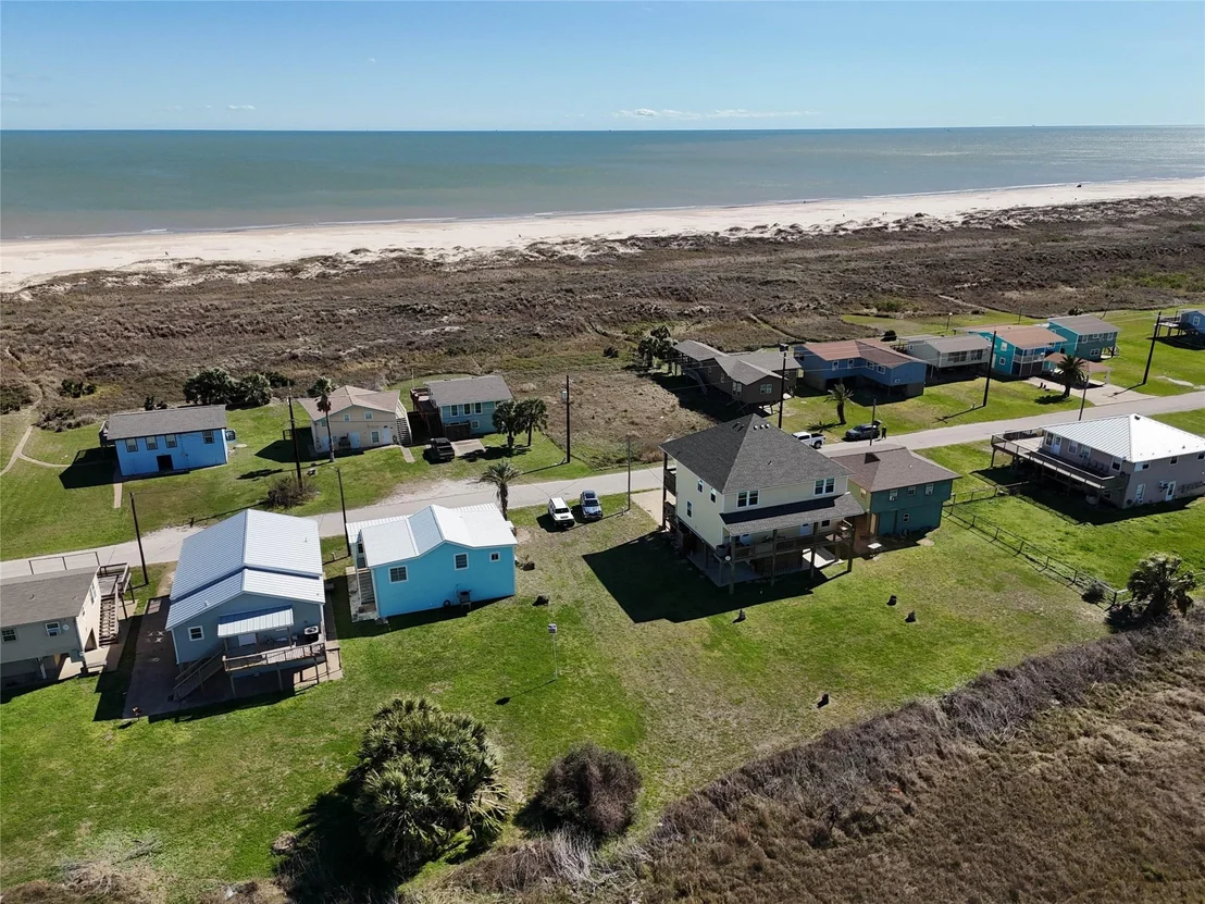 Photo of 521 Beachfront Drive