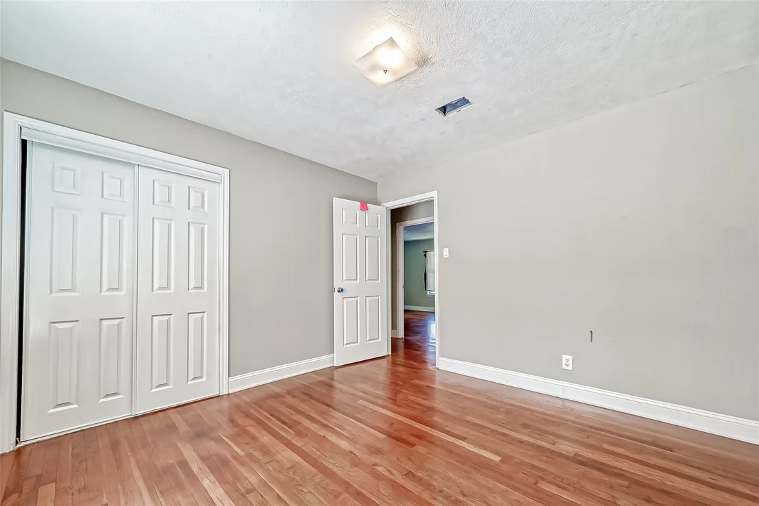 Photo of 1918 Westcrest Drive