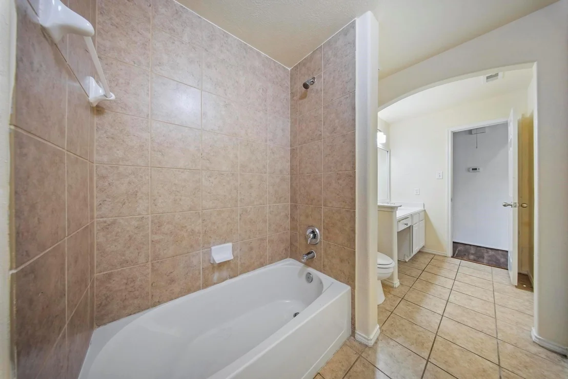 Photo of 5015 Bridgecrossing Court