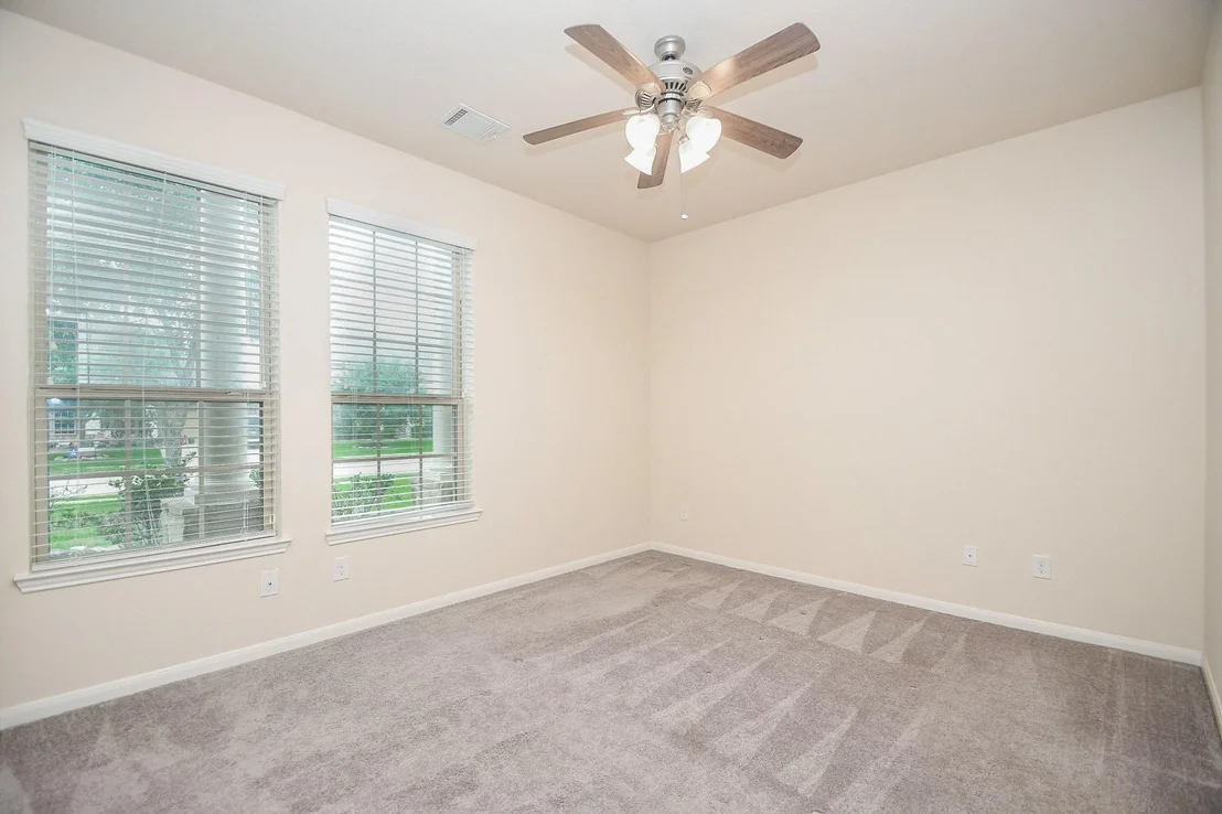 Photo of 9503 Wheatfield Lane