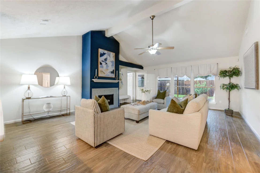 Photo of 2323 Foundary Drive