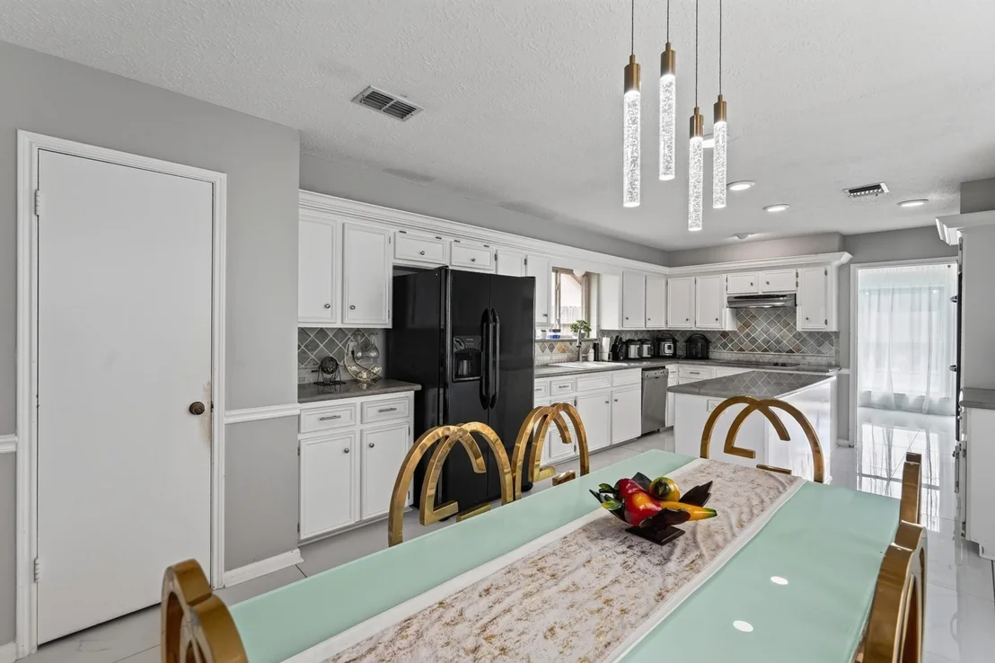 Photo of 15619 Four Leaf Drive