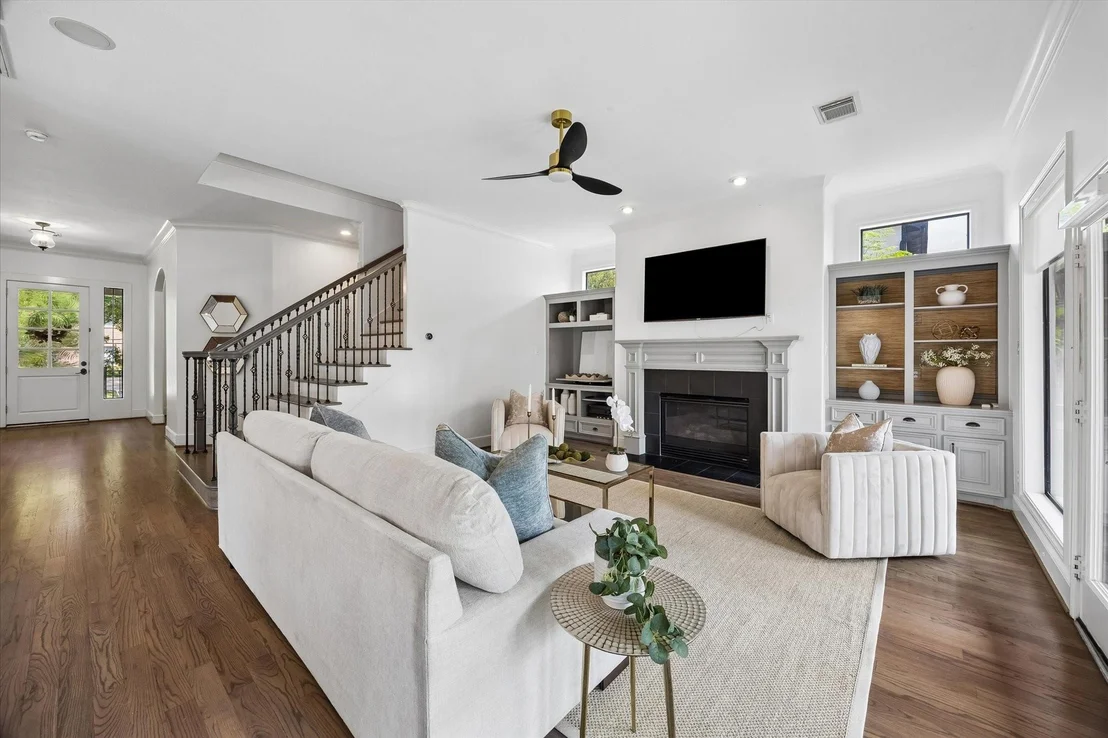 Photo of 4523 Maple Street