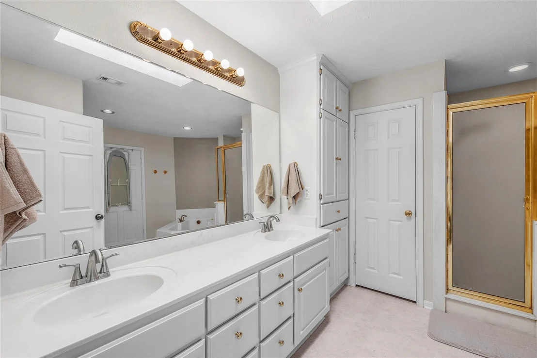 Photo of 2307 W Briargate Drive