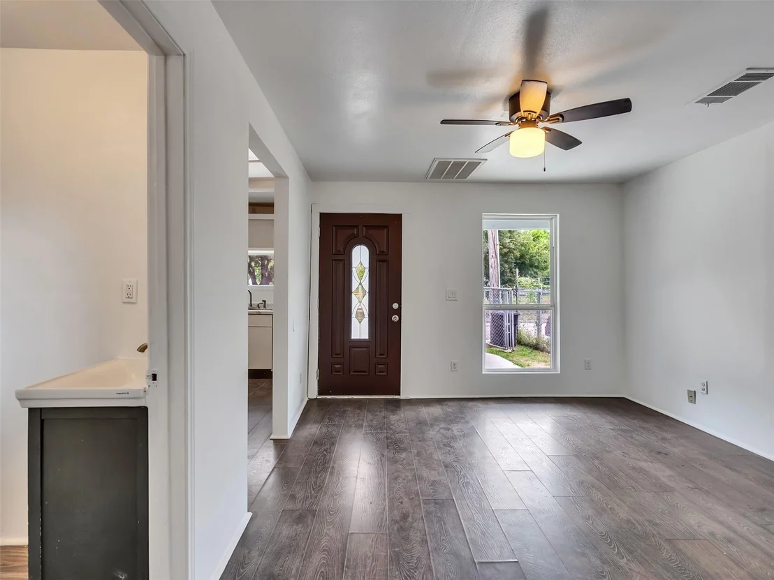 Photo of 5603 N Wayside Drive