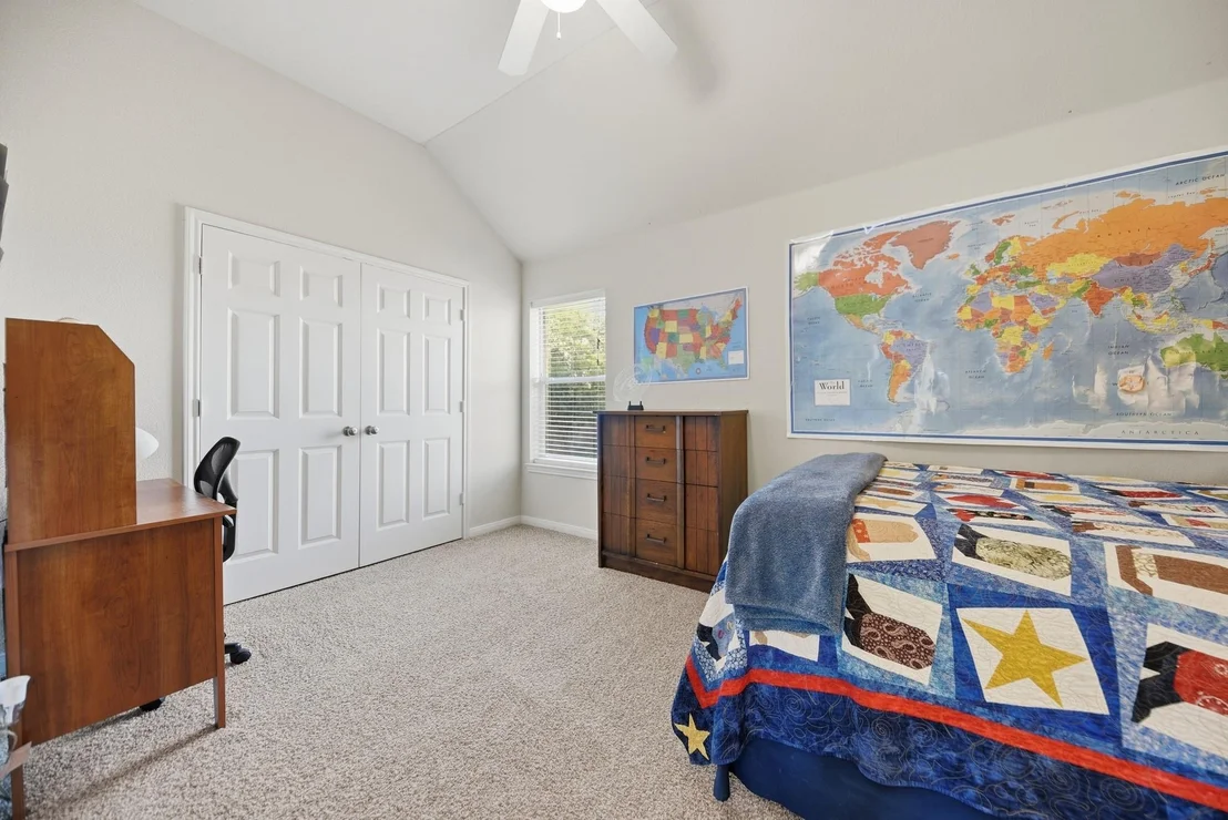 Photo of 2913 Oakwood Drive