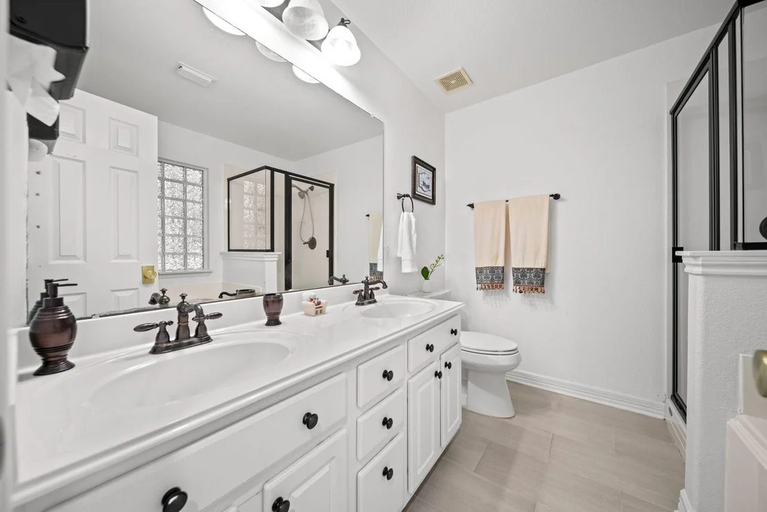 Photo of 5703 Silverthorn Glen Drive