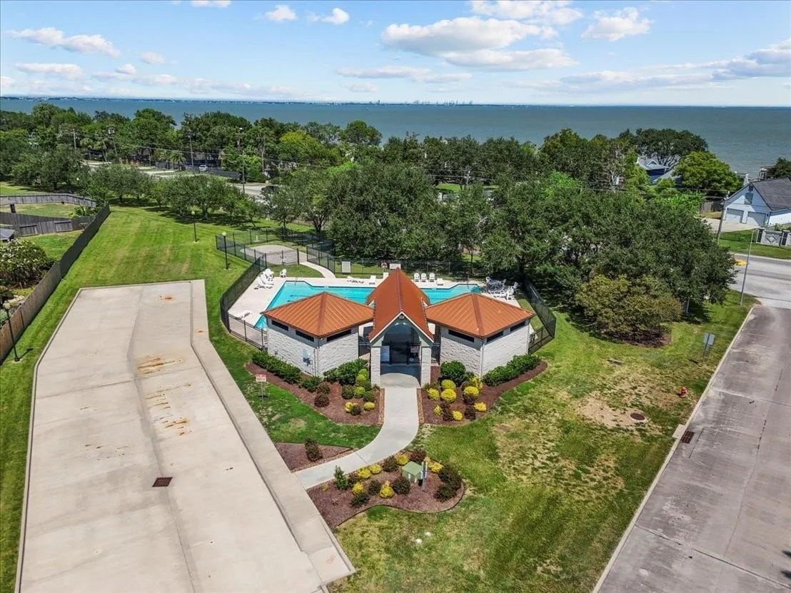 Photo of 5111 Bay Lane
