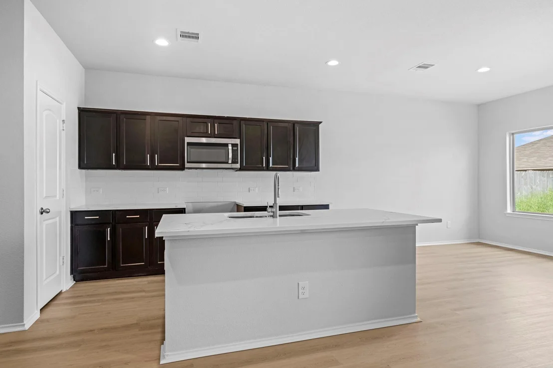 Photo of 5143 Hedgerose Lane
