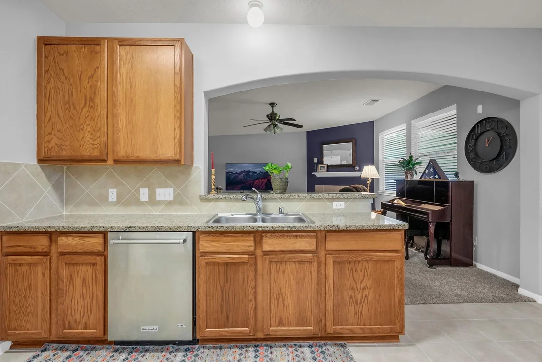 Photo of 6910 Grant Drive