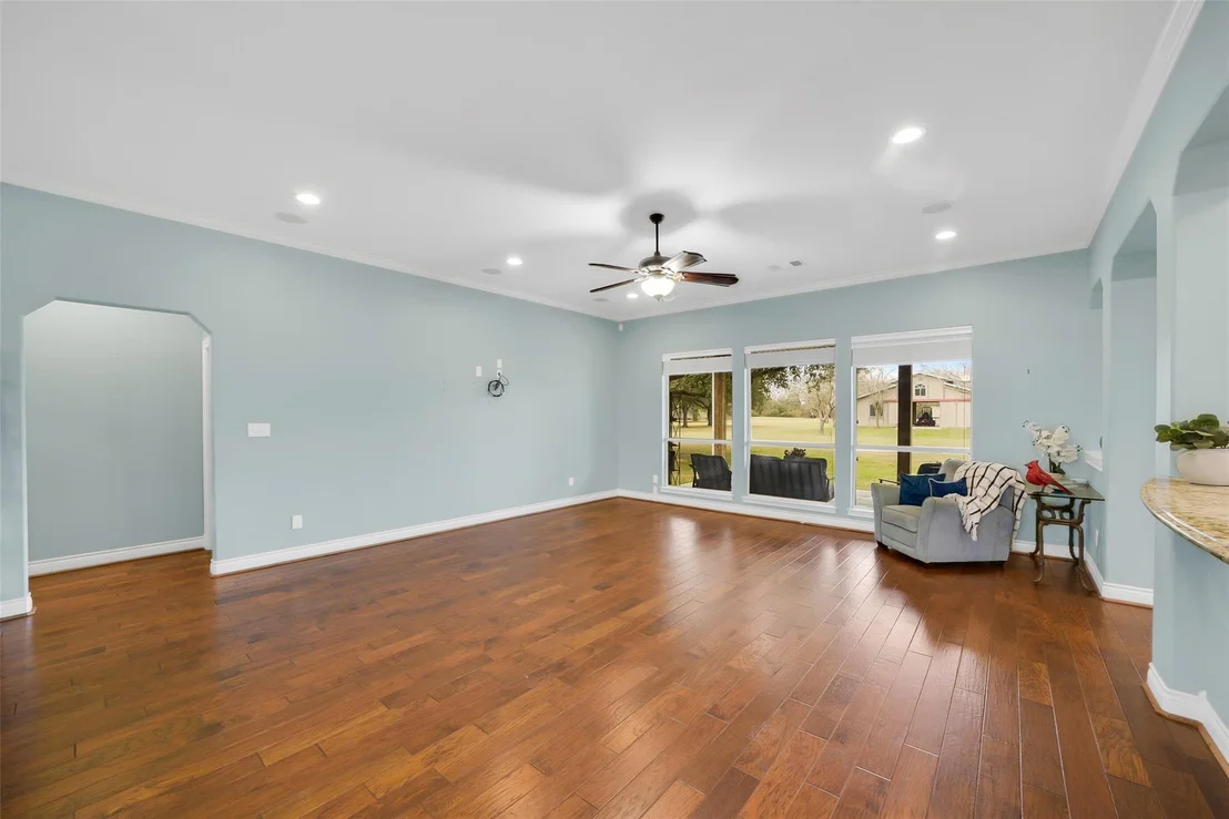 Photo of 19407 Pine Tree Lane