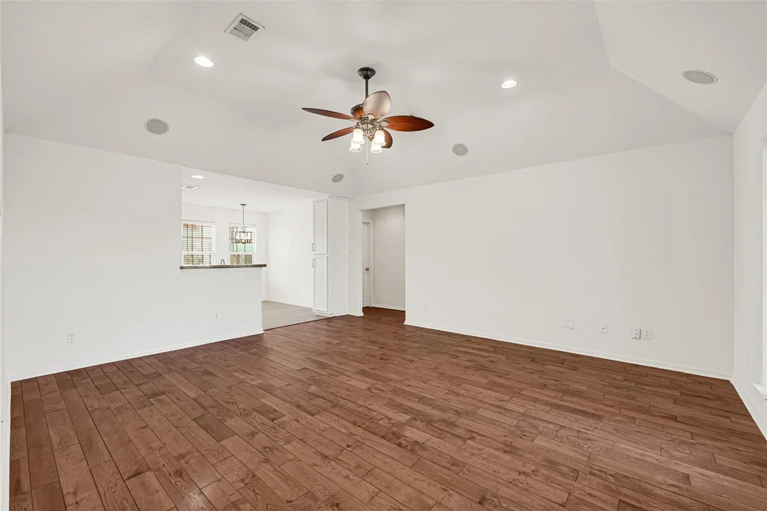 Photo of 2767 Broadway Street