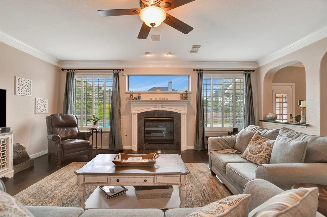 Photo of 15918 Lake Loop Drive