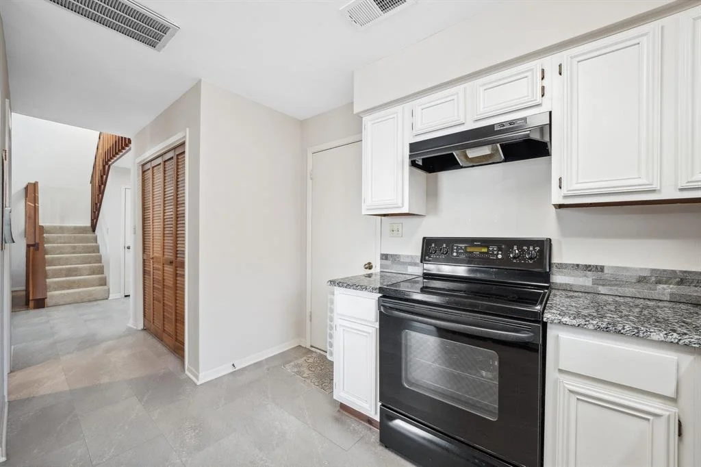 Photo of 11038 Holworth Drive