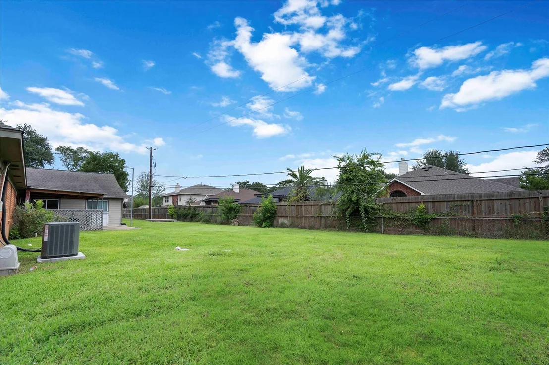 Photo of 13202 Vernon Road