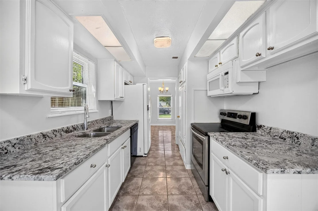 Photo of 11307 Langdon Lane