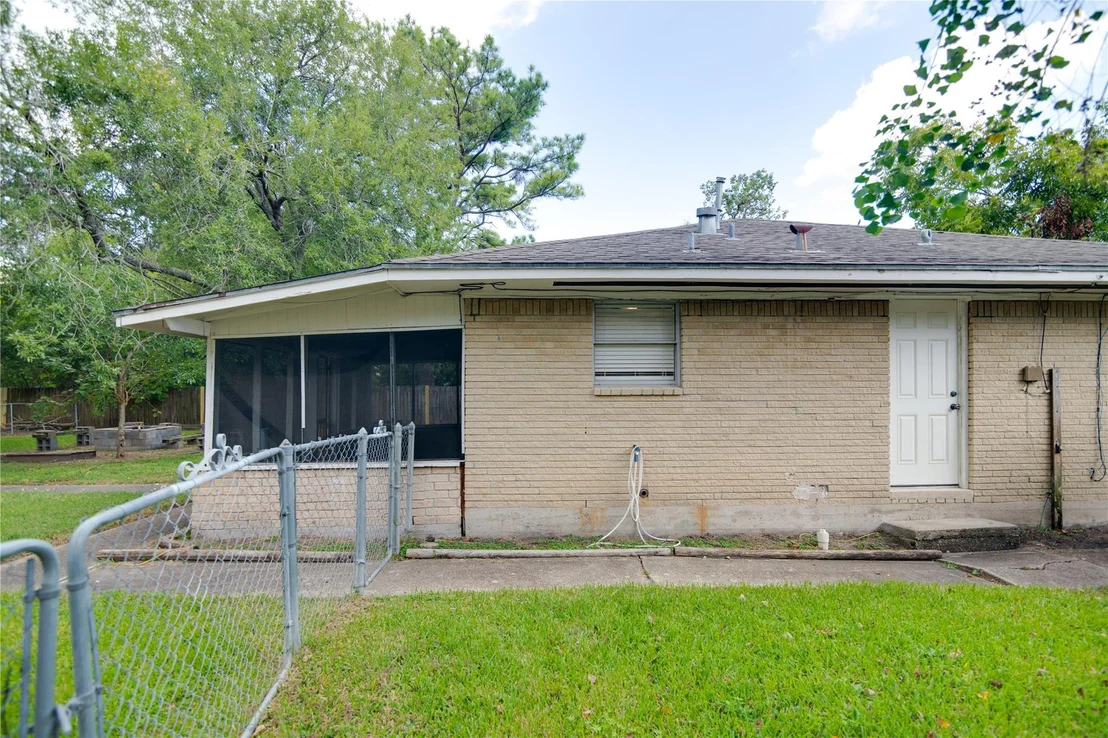 Photo of 2807 Chicago Street