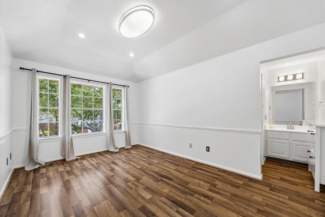 Photo of 39 Oakmere Place