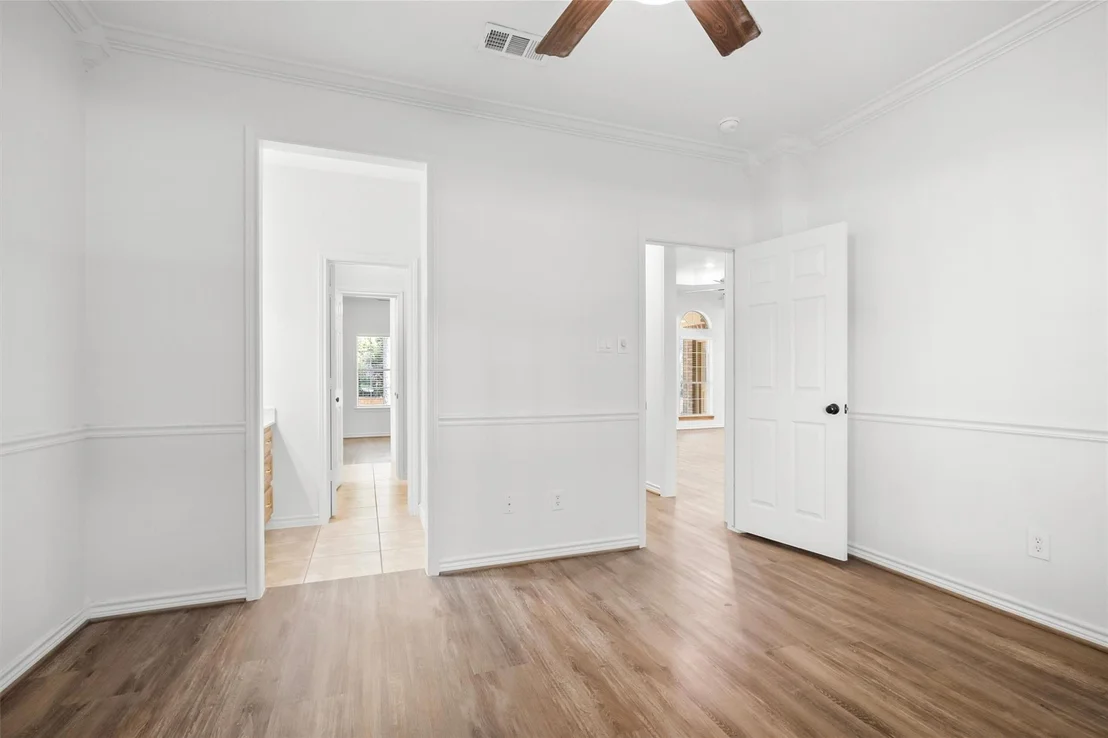 Photo of 15690 Corinthian Way
