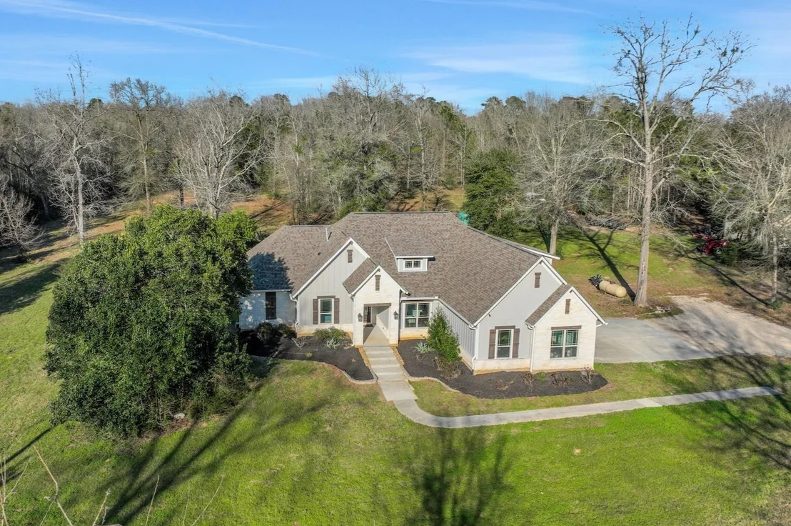 Photo of 340 Pine Drive