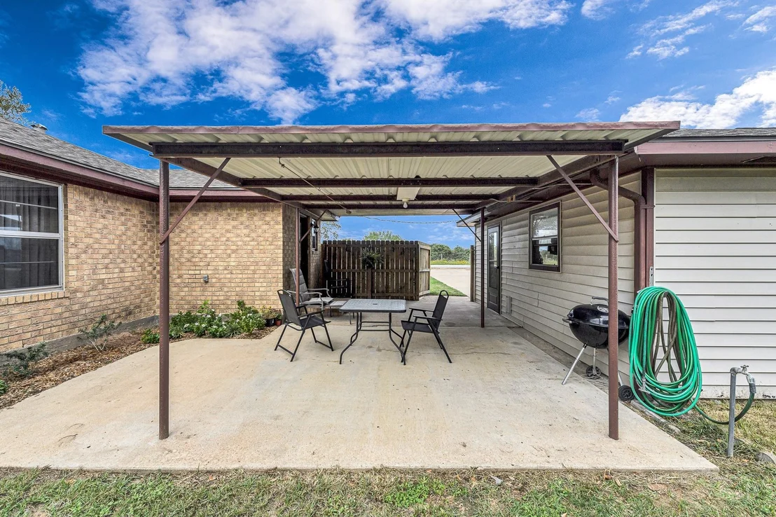 Photo of 1181 Schmidt Road