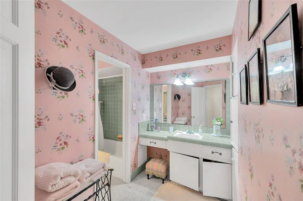 Photo of 559 Kickerillo Drive