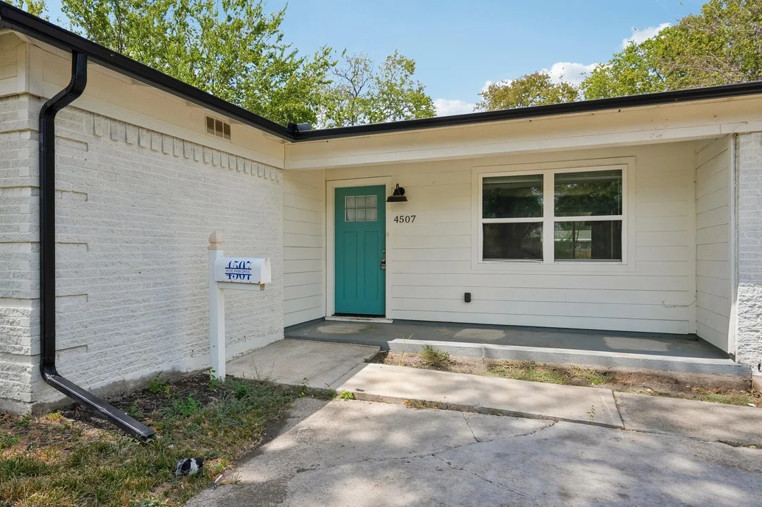 Photo of 4507 Hyde Park Drive