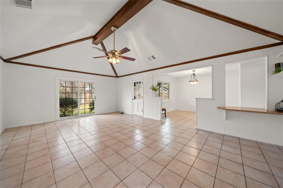 Photo of 307 Bickett Lane