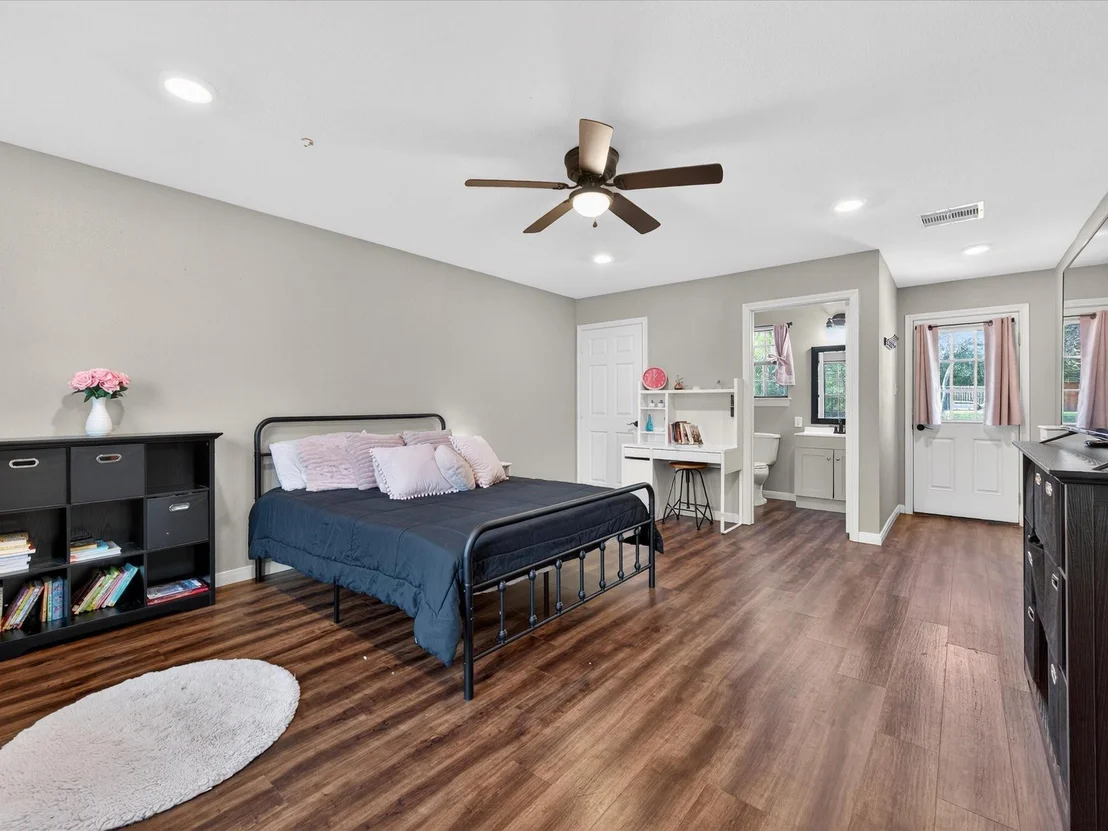 Photo of 10277 Champion Forest Loop