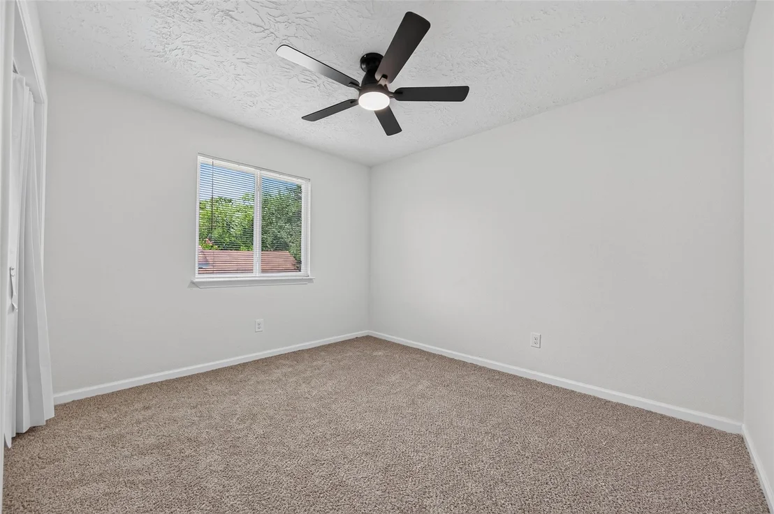 Photo of 6107 Fuller Street
