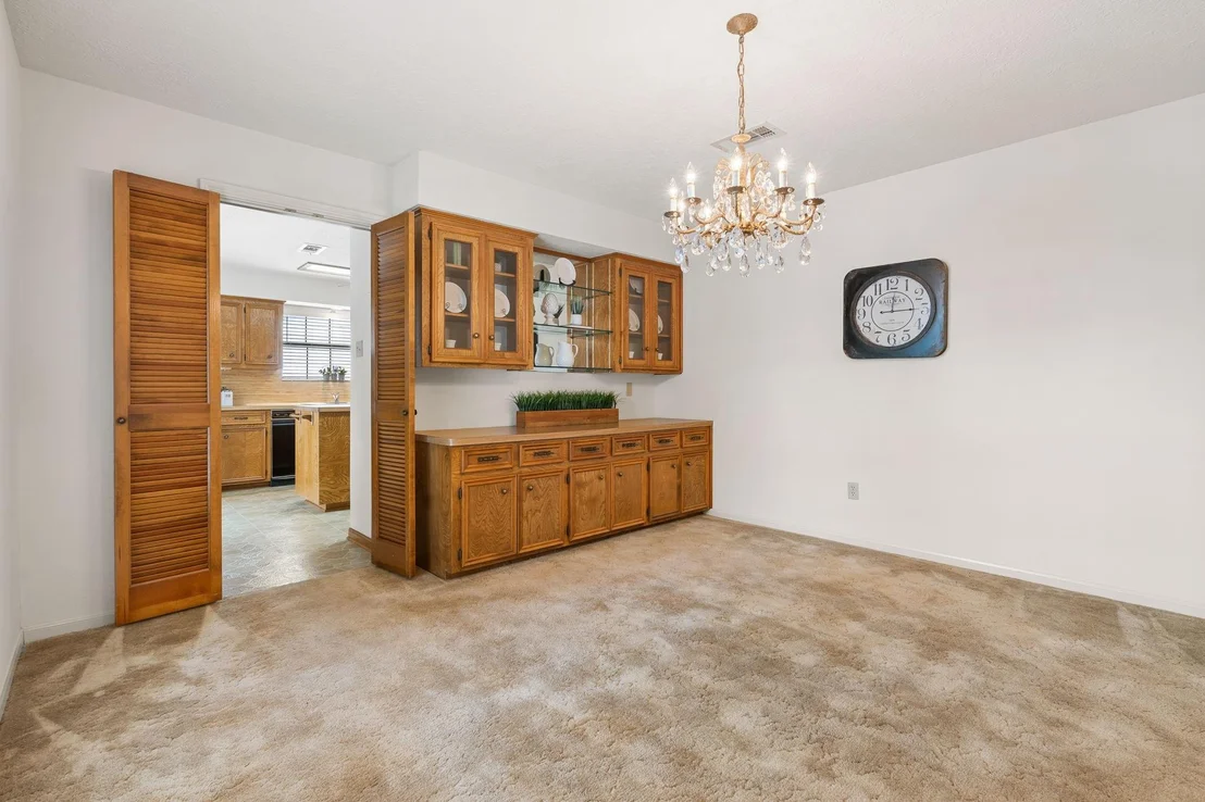 Photo of 105 Greenbriar Drive