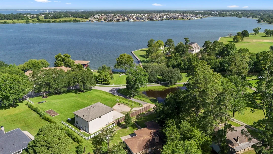 Photo of 9239 Lake Conroe Drive