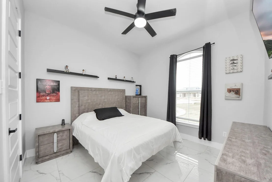Photo of 627 Lily Lane