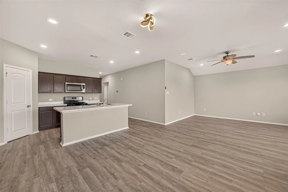 Photo of 21606 Victoria Harbor Drive